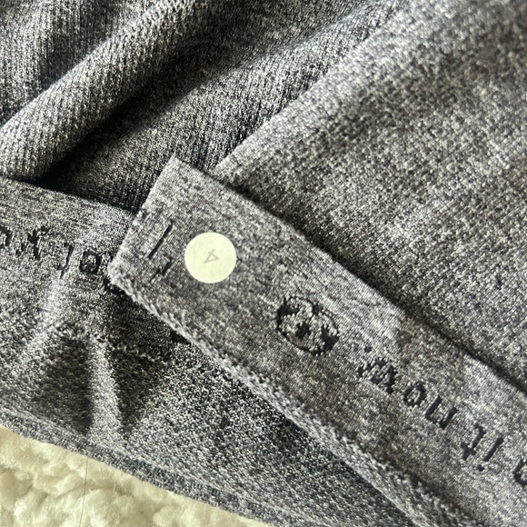 lululemon athletica gray swiftly tech tee - Picture 2 of 2